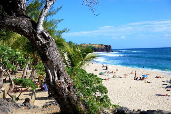 L'Abri-Cotier A 150M De La Plage De Boucan แซ็งต์-จีลส์-เลส์-แบ็งส์ ภายนอก รูปภาพ